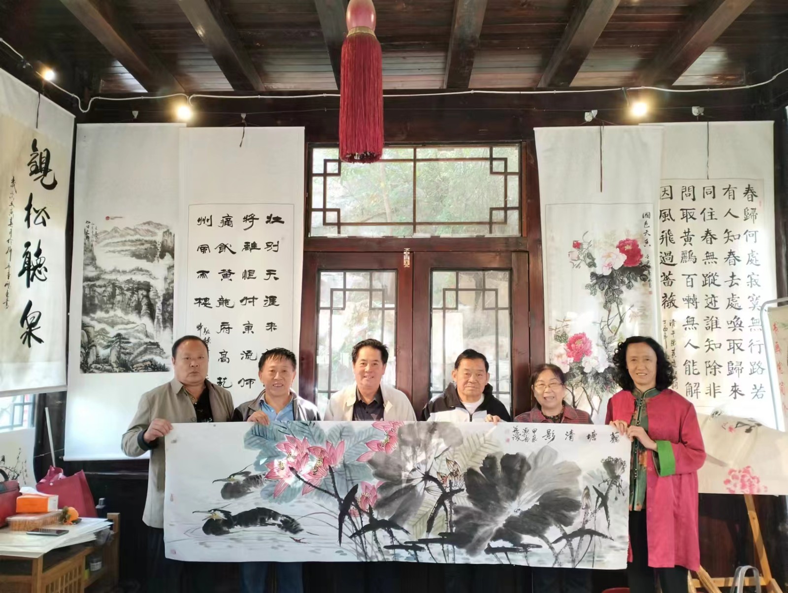 鸿腾5.jpg 鸿腾5.jpg